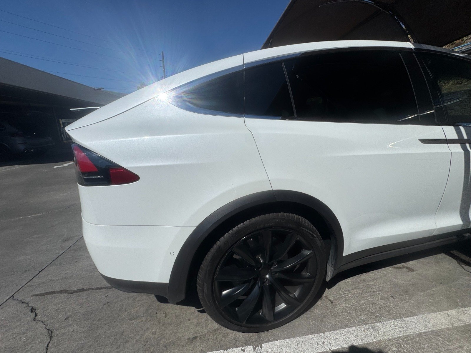 Tesla Model X 75D