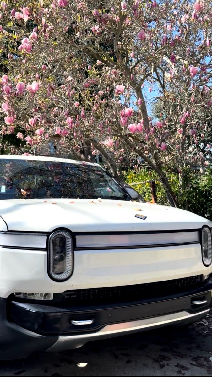 Rivian R1T Adventure