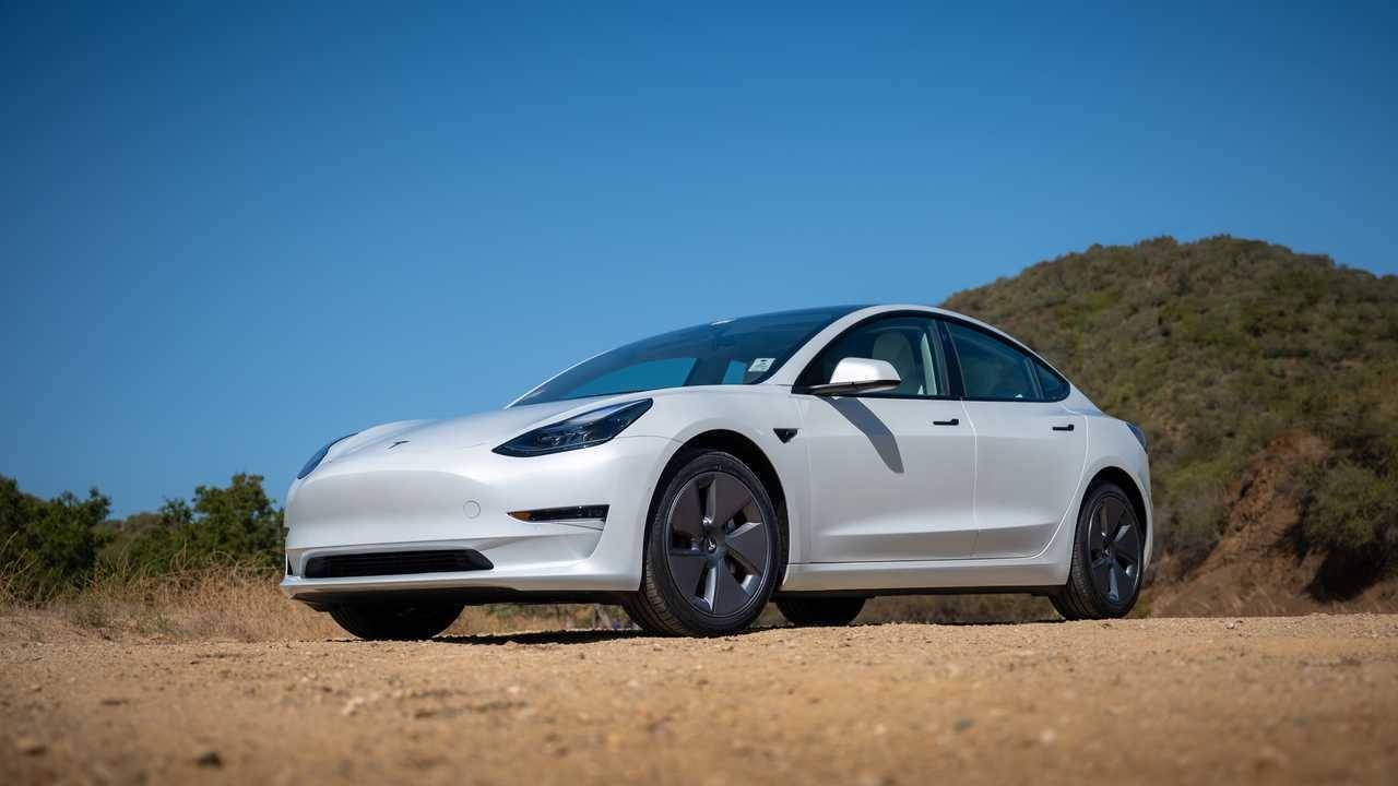 tes-la model 3